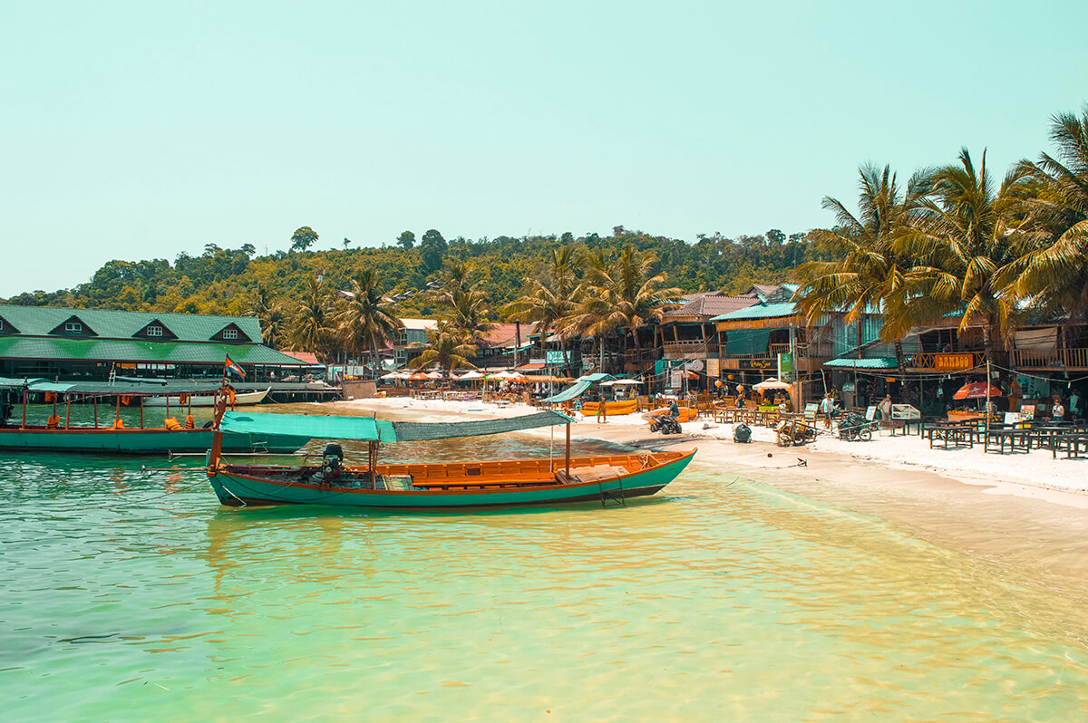 backpacking southeast asia - cambodia - sea and boat